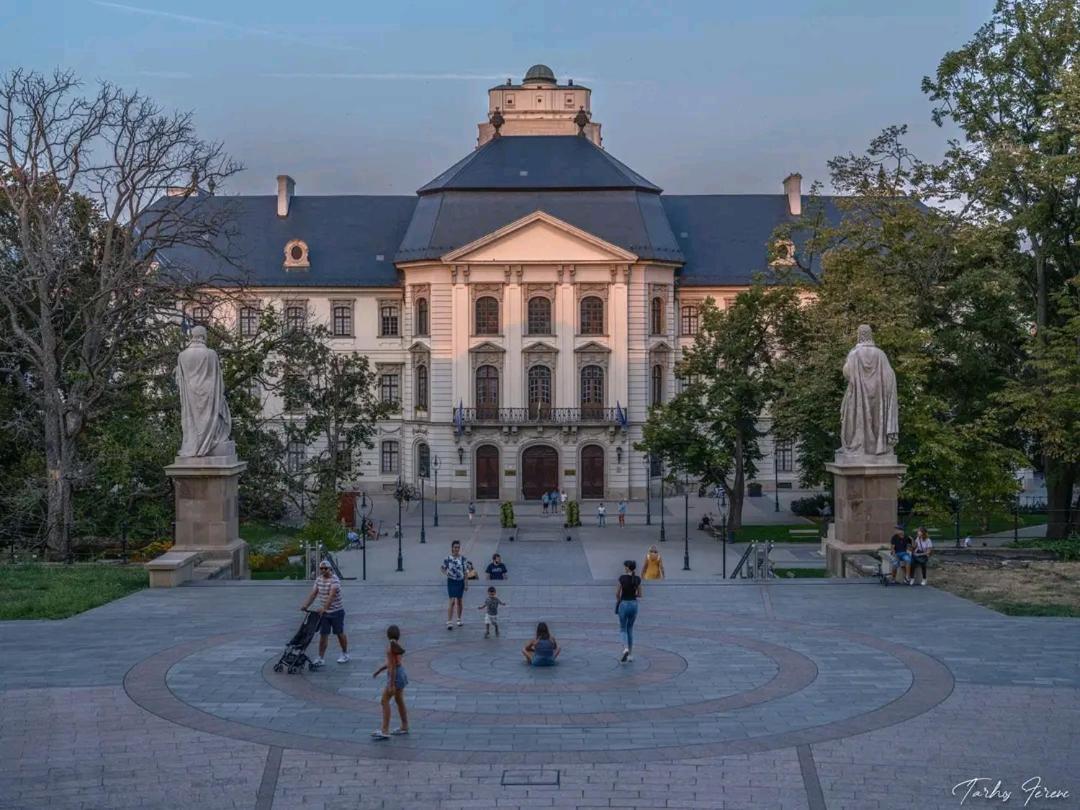 Albina Apartman Eger Exteriér fotografie